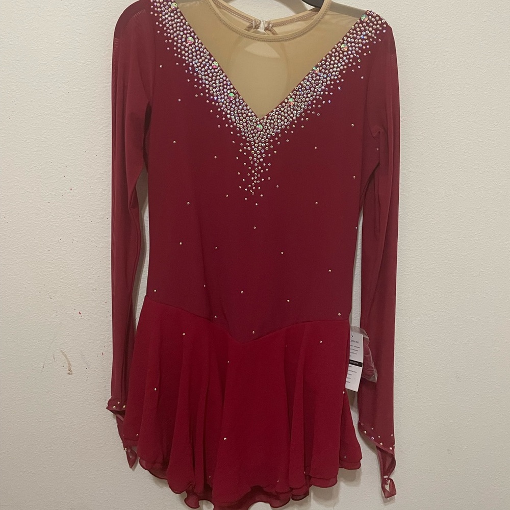 Ladies competition ice skating dress